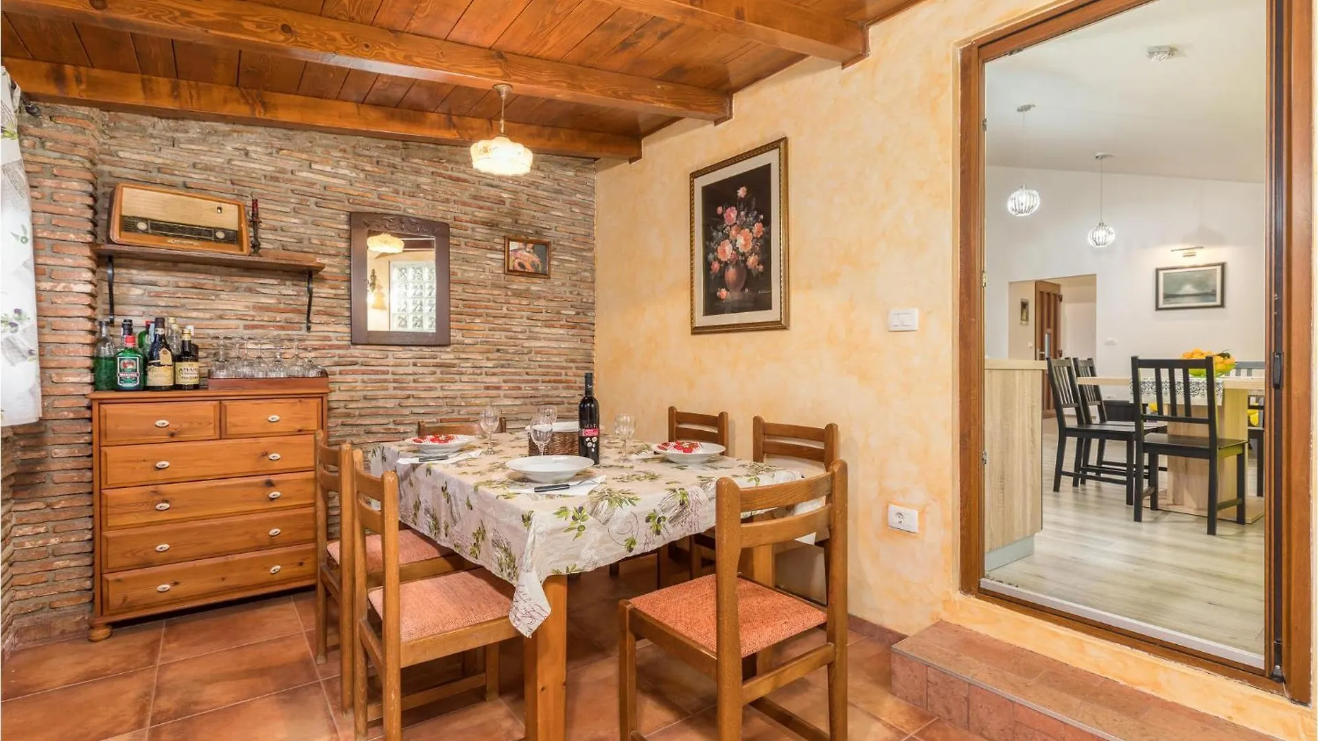 Gorgeous Home In Galizana With Wifi