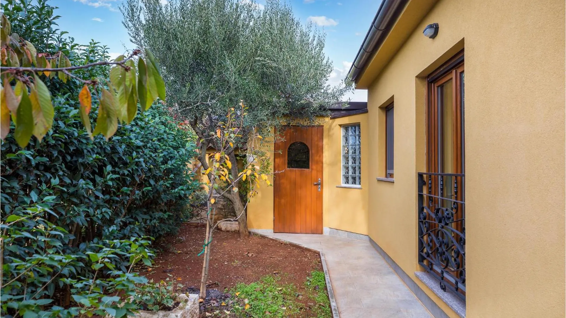 Holiday home Gorgeous Home In Galizana With Wifi