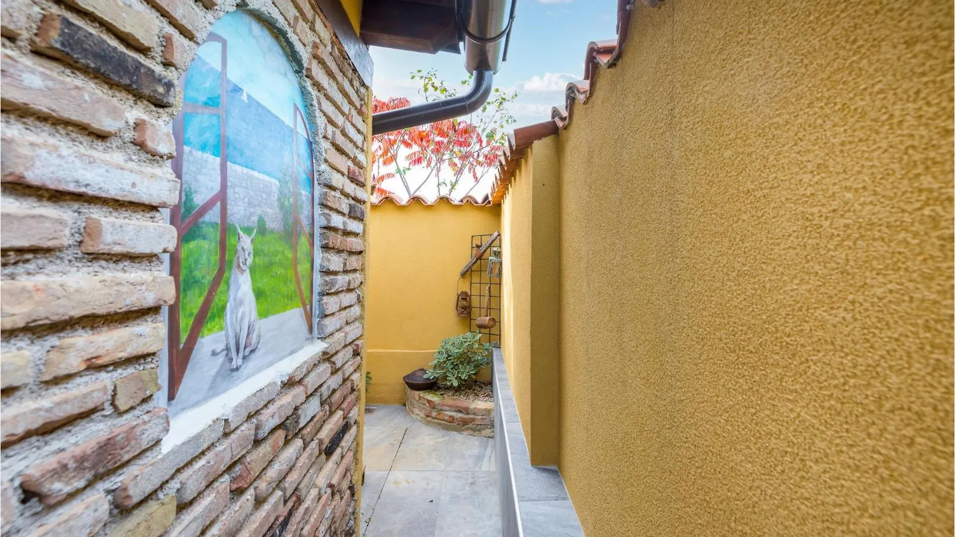 Gorgeous Home In Galizana With Wifi 0*,