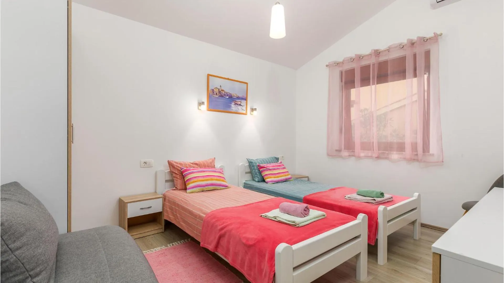 Gorgeous Home In Galizana With Wifi Holiday home