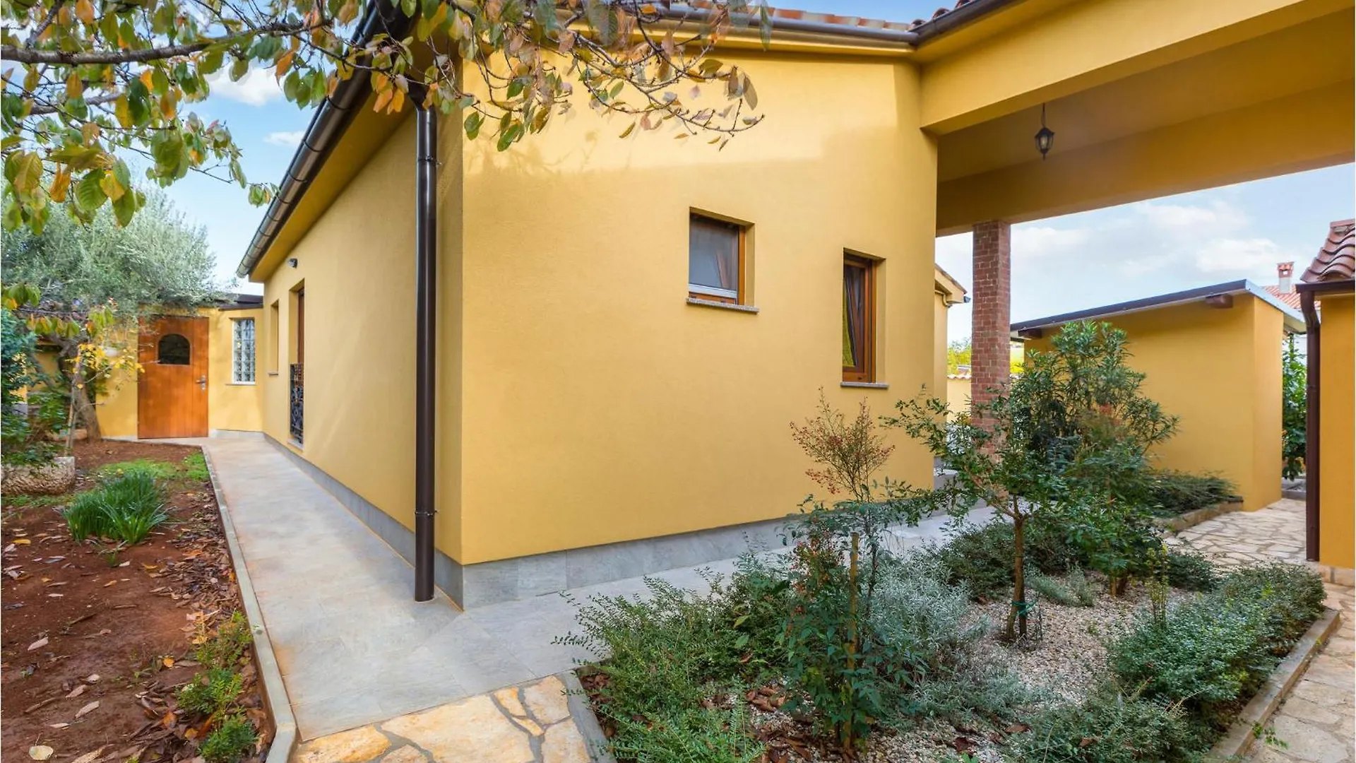 Holiday home Gorgeous Home In Galizana With Wifi